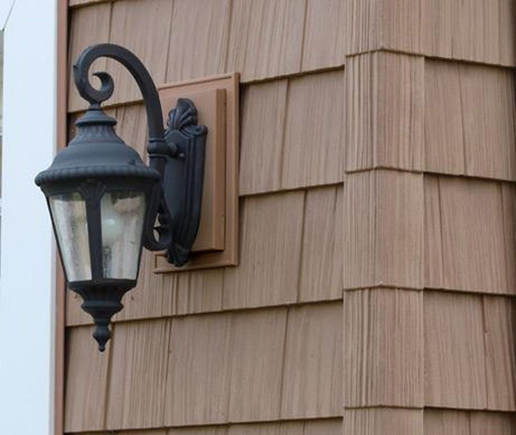 Обшивка стін імітує гонт