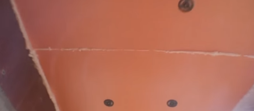 Стики герметизуються пінополіуретаном