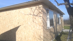 Кут будинку