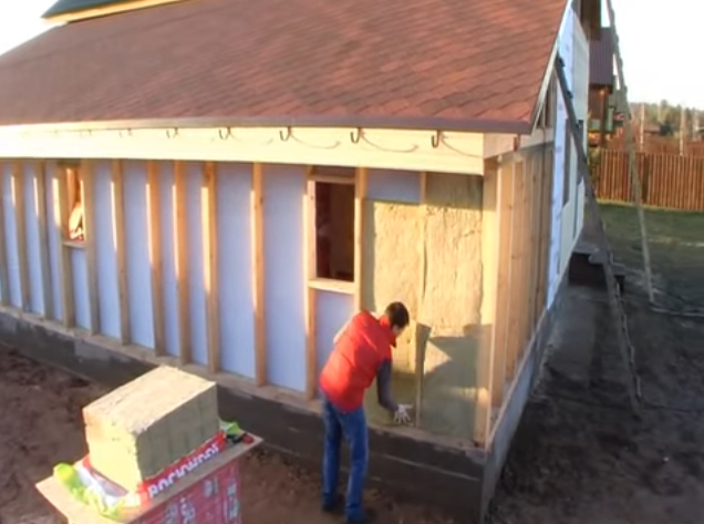 Укладання мінераловатних плит в два шари