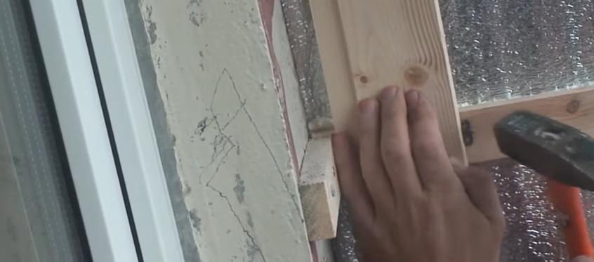 Установка першої дошки, кріплення струбциною