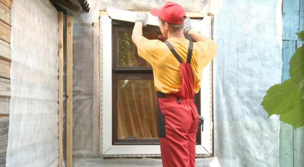 Установка верхнього елемента віконного отвору