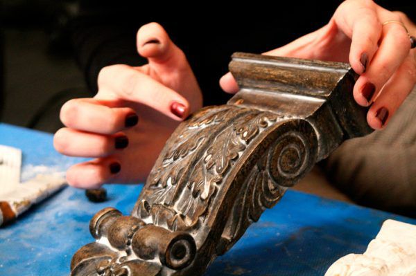 Ліпний елемент, натертий декоративним воском