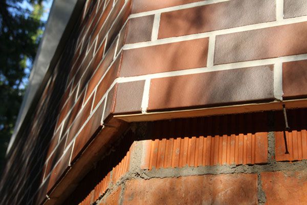 Естетичні та практичні фасадні панелі з пінополіуретану