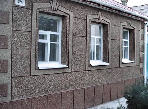 Виконана обробка будинку плитою ЦСП з крихтою