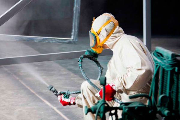 Фарбування спреєм