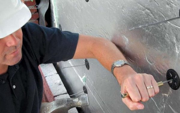 Вініловий сайдинг для фасаду будинку зі зрозумілою схемою монтажу