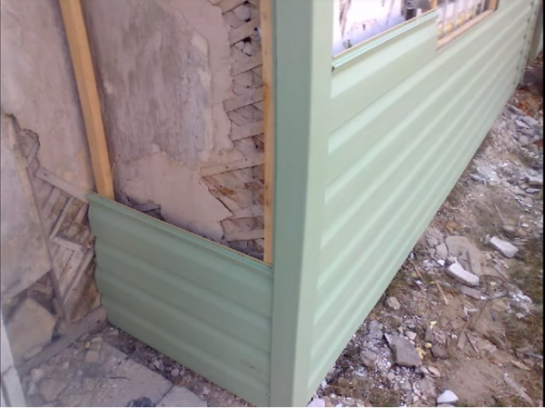 Вініловий сайдинг для фасаду будинку зі зрозумілою схемою монтажу