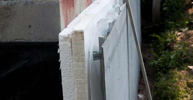 Плоский шиферний цоколь