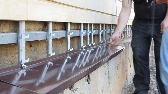 Монтаж підвального відливу